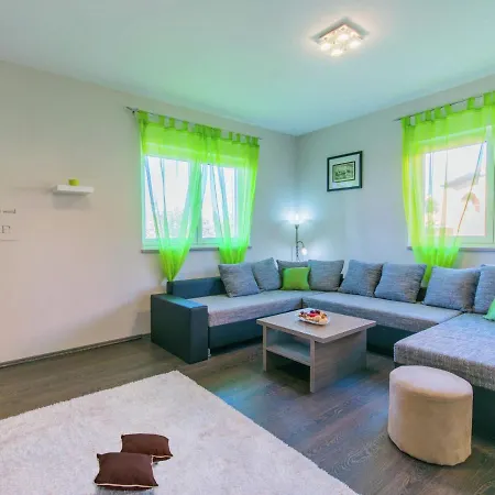 Villa Comfortable In