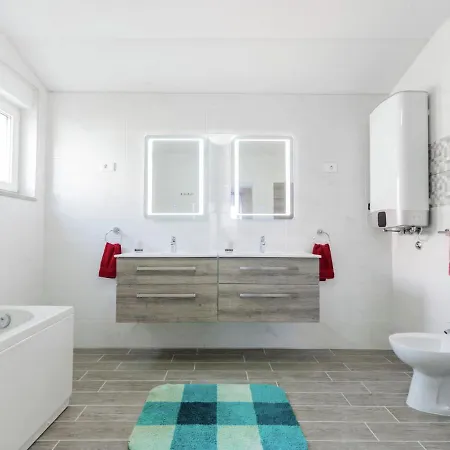 Villa Comfortable In *